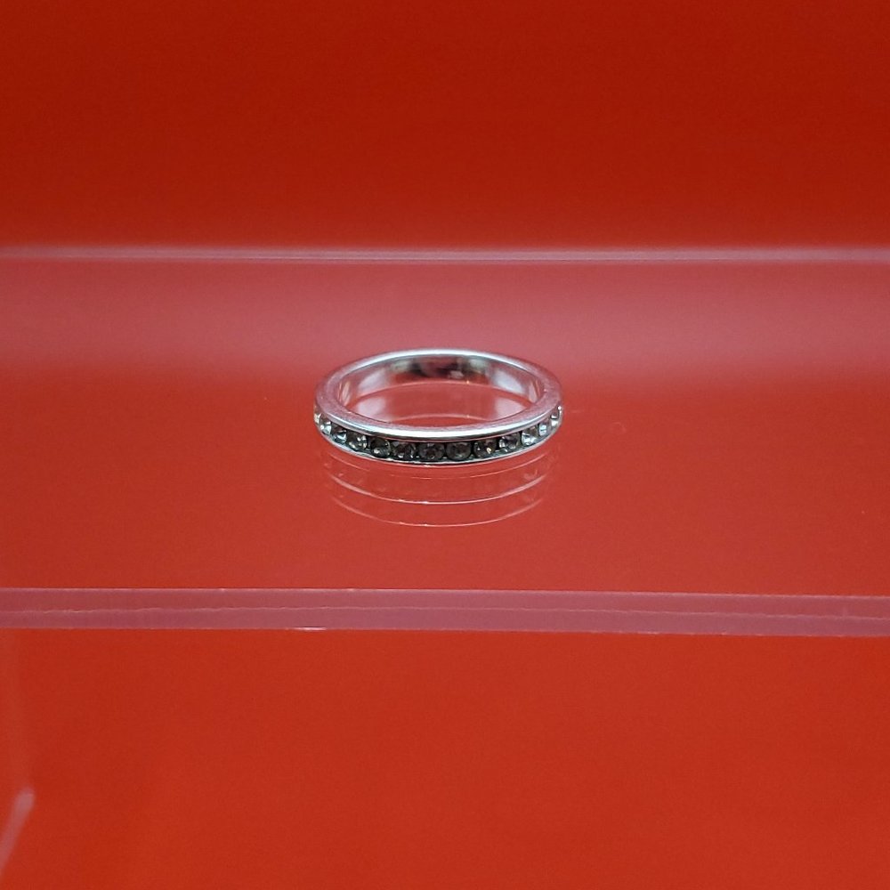 Size 6 925 Sterling Silver Simple Clear Crystal Channel Ring